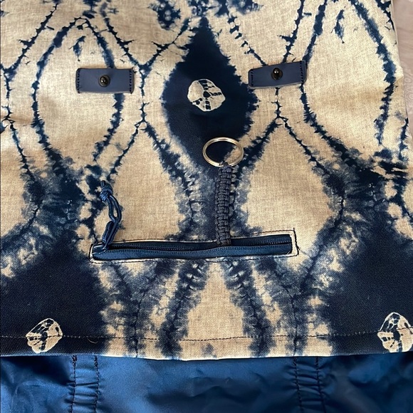 Burton Blue Tie-Dye Backpack - Picture 9 of 9